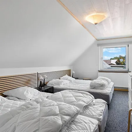 Benedikt - 150m From The Sea By Interhome