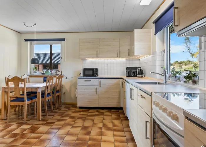 Benedikt - 150m From The Sea By Interhome Feriehus *